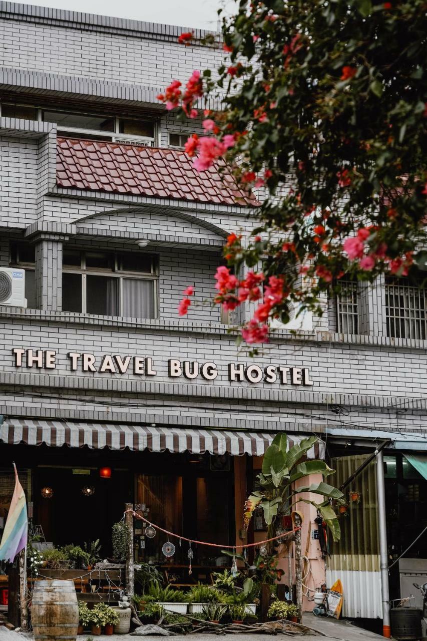 Dulan The Travel Bug Bistro Inn Donghe Bagian luar foto